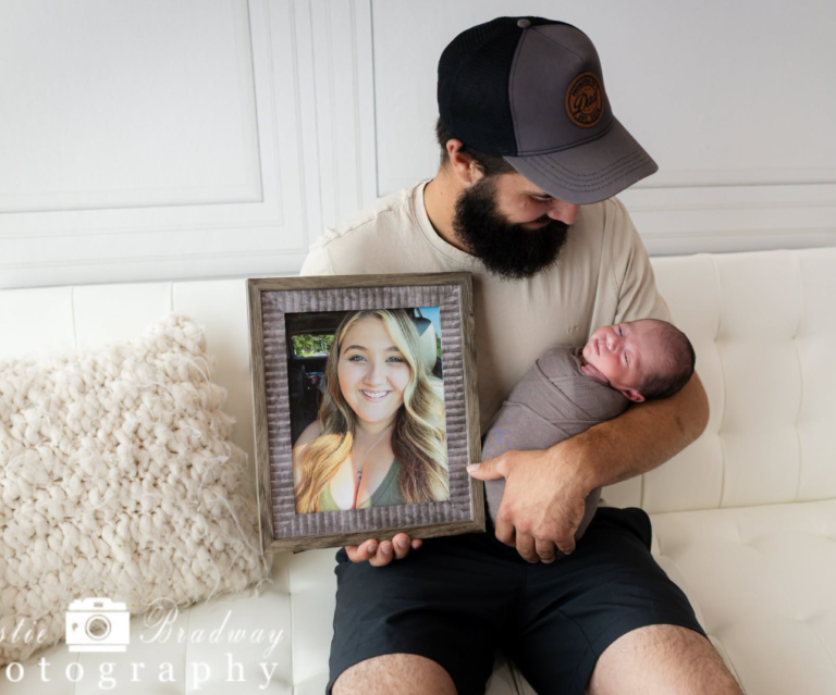 Zoe Elizabeth Dyer Death and Obituary Chatham, NY Mother Dies 8 Days After Giving Birth to Callahan James